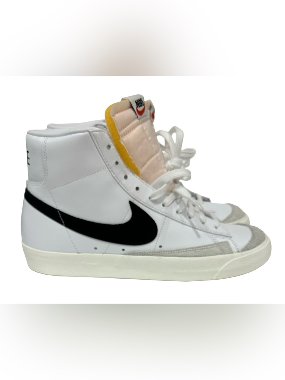 Size 12  W- Nike Blazer 77 Vintage Mid White Black CZ1055 100 (10.5 Mens)